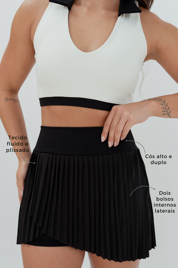 Shorts Saia Versa Plissada com Bolsos e Cós Alto
