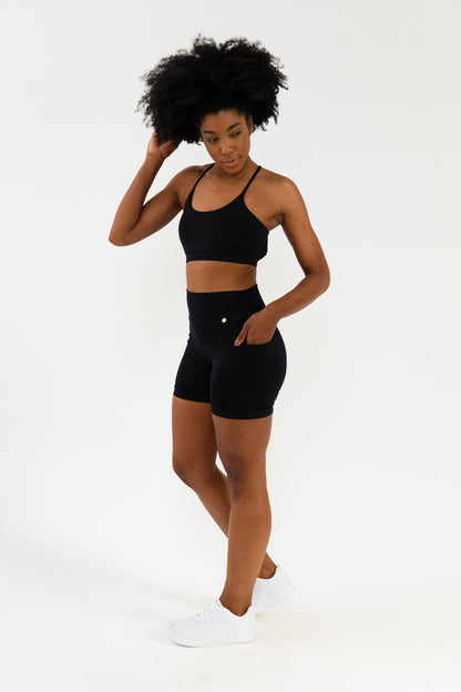 Shorts Inspiração Justo com Bolsos